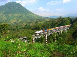 DAY 3 / OCTOBER: RAILWAY ADVENTURE