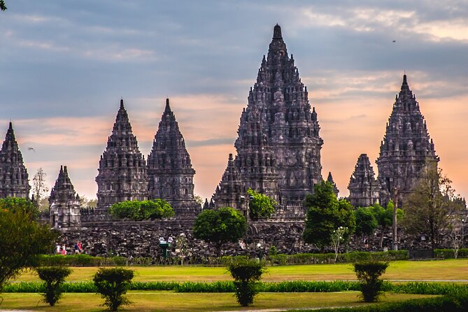 DAY 5 / OCTOBER: BOROBUDUR – PRAMBANAN - LAVA TOUR - HOTEL