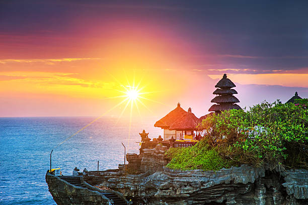 DAY 7 / OCTOBER: BEDUGUL – SUNSET TANAH LOT