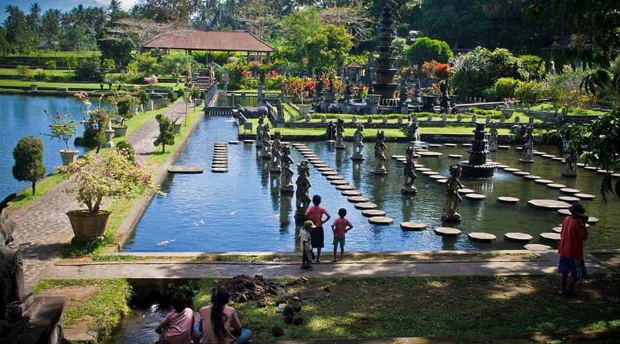DAY 10 / OCTOBER : EAST BALI TOUR (BESAKIH – TIRTA GANGGA)