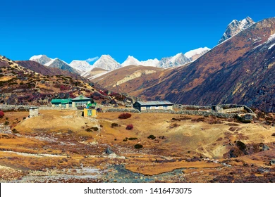 Day 07 : Dole to Machchhermo (4470m, 4/5 hrs.). Overnight at Tea House